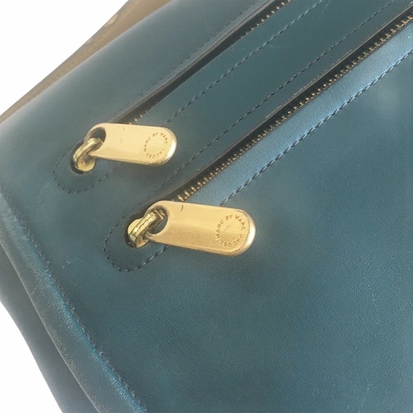 Marc By Marc Jacobs MBMJ ☾ Large Luna ☾ Messenger Crossbody Bag ☾ Blue Leather - Picture 6 of 16